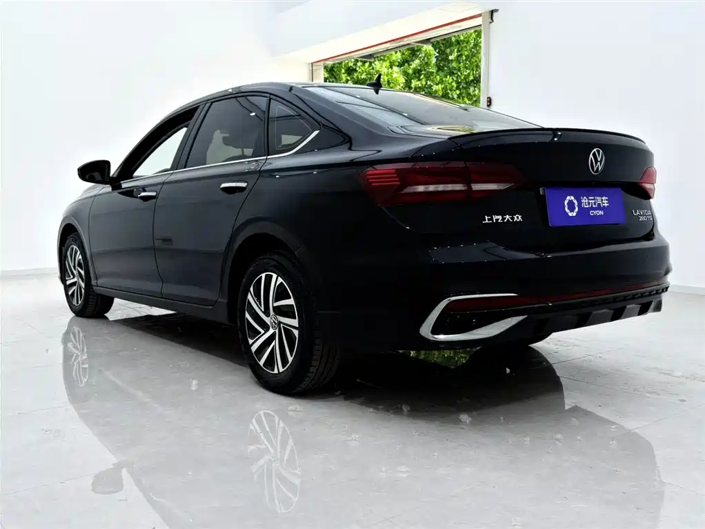 Volkswagen Lavida 2023 280TSI DSG Starlight Comfort Edition фото 4