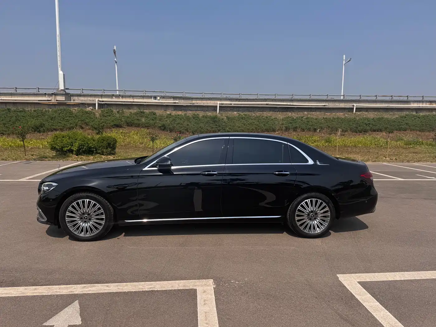 Mercedes-Benz E-Class 2021 E 300 L Fashion фото 7