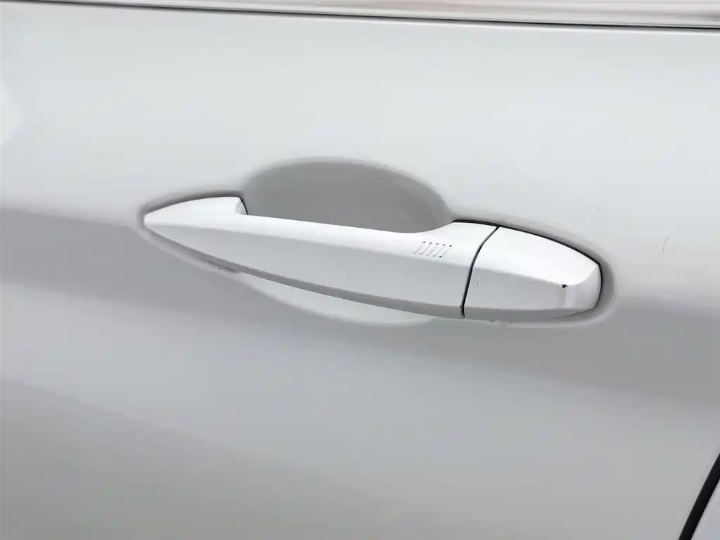 BMW X1 2018 sDrive18Li Premium Model фото 18