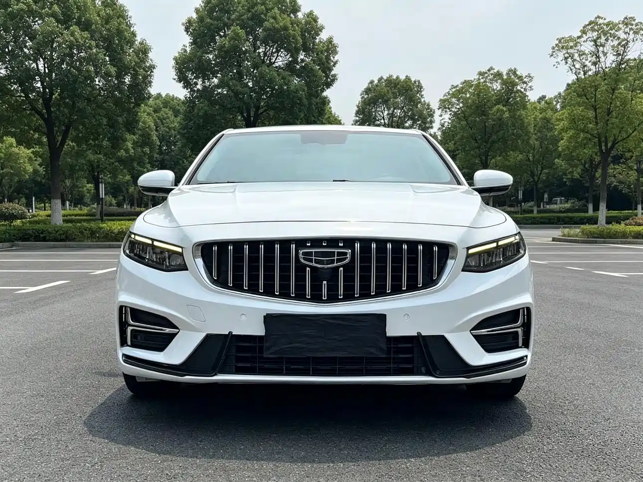 Фото 2 - Geely Preface