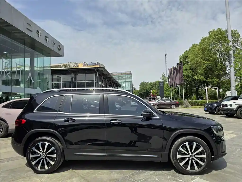 Mercedes-Benz GLB 2024 GLB 220 Fashion фото 5