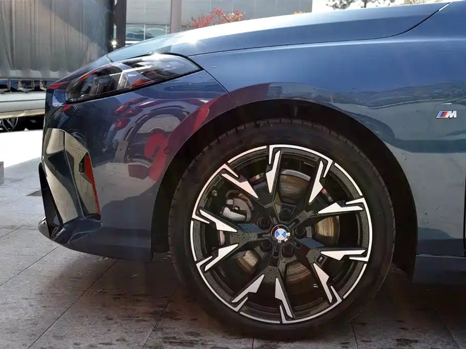 BMW 2 Series 2025 225L M Sport Moonlight Package фото 14