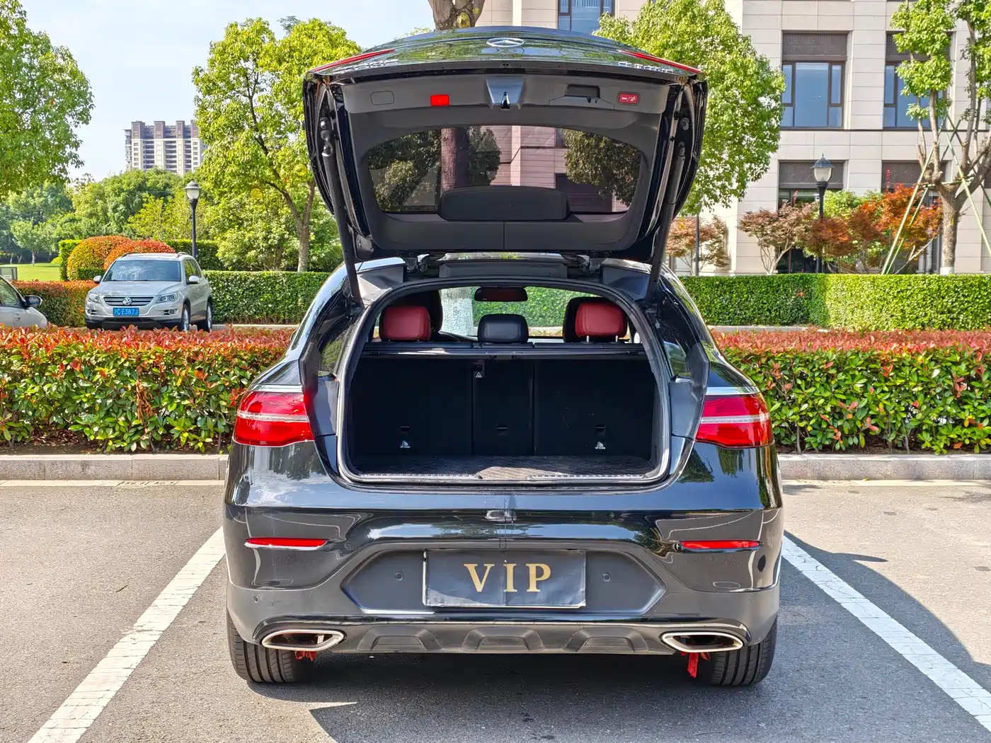 Mercedes-Benz GLC Coupe 2019 GLC 200 4MATIC Coupe SUV фото 9