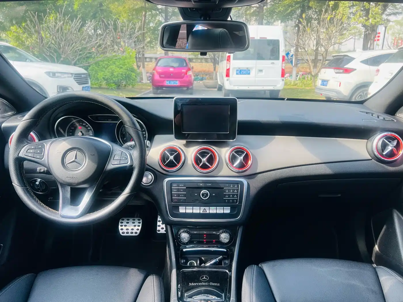 Mercedes-Benz CLA (Import) 2016 Facelift CLA 200 Style фото 17