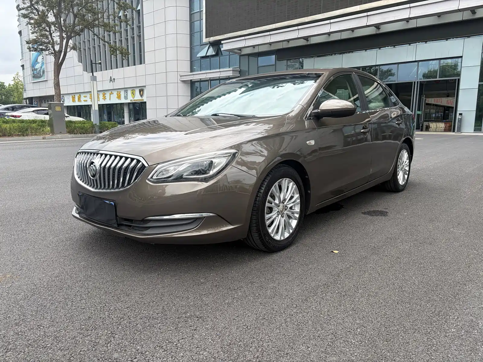 Фото 1 - Buick Excelle