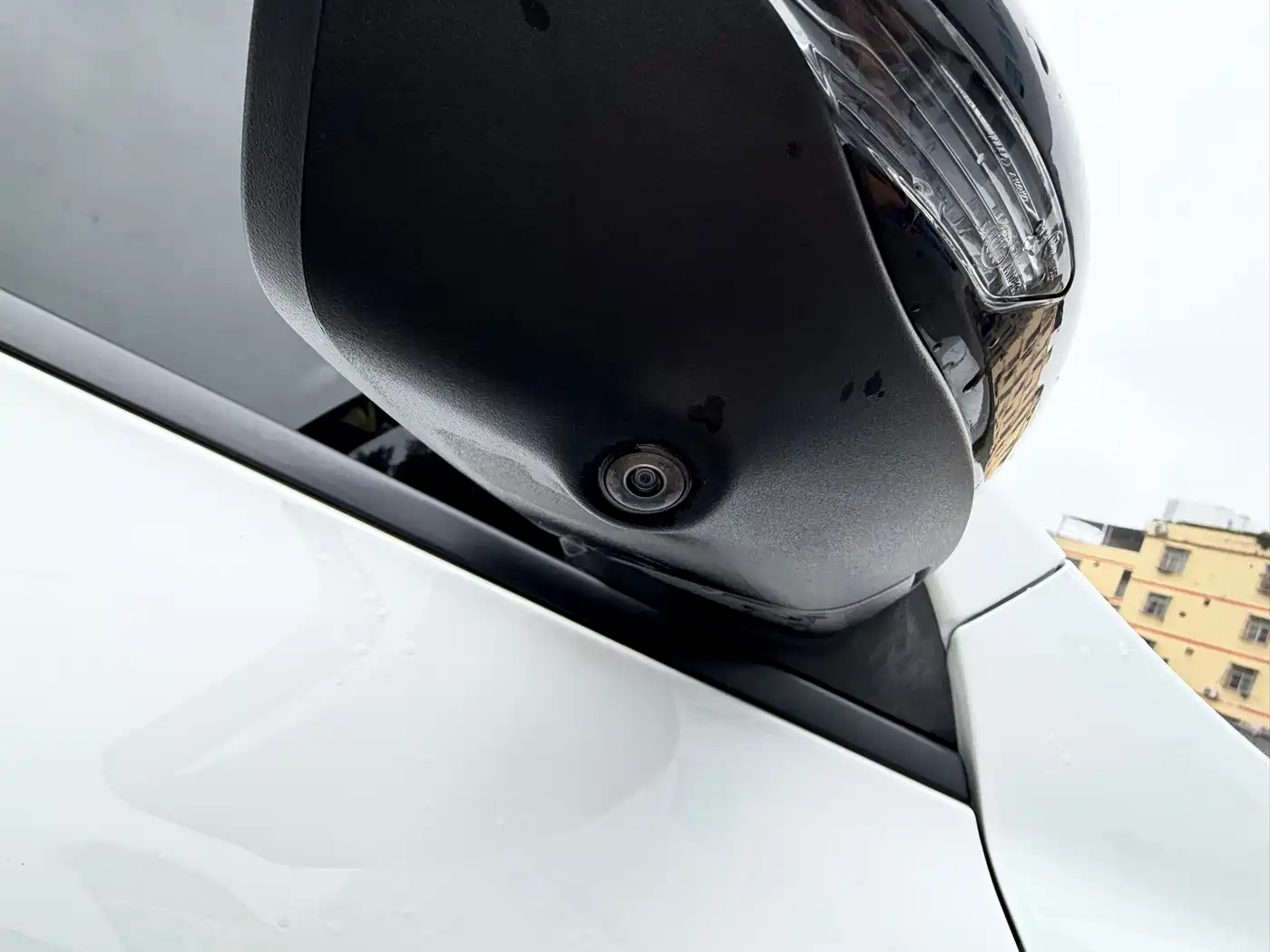 GEELY AUTOMOBILE BINRUI