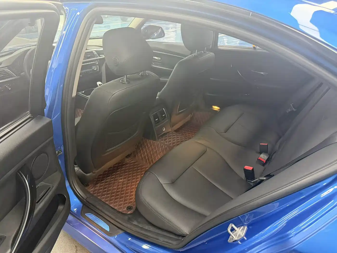 BMW 3 Series 2017 320Li M Sport фото 5