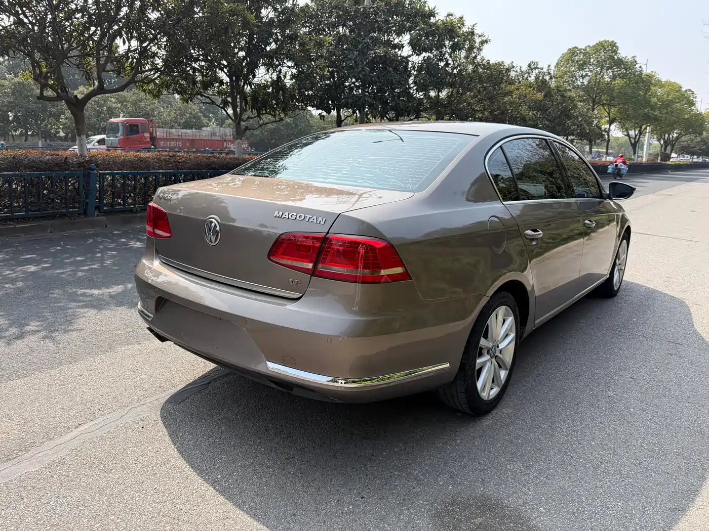 Volkswagen Magotan 2013 1.8TSI Premium фото 7