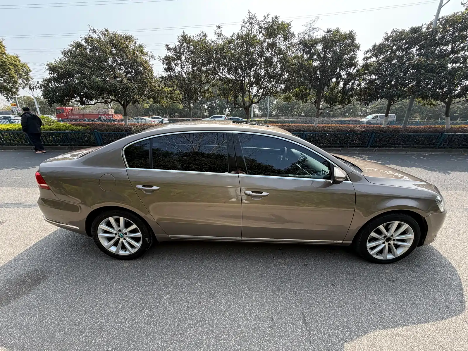 Photo 4 - Volkswagen Magotan