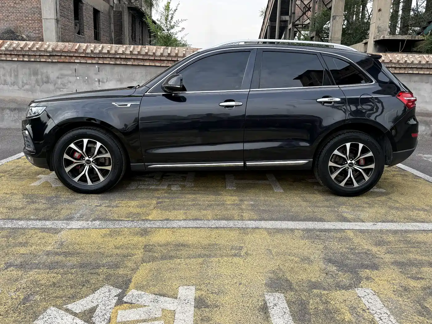 Фото 9 - Zotye T600