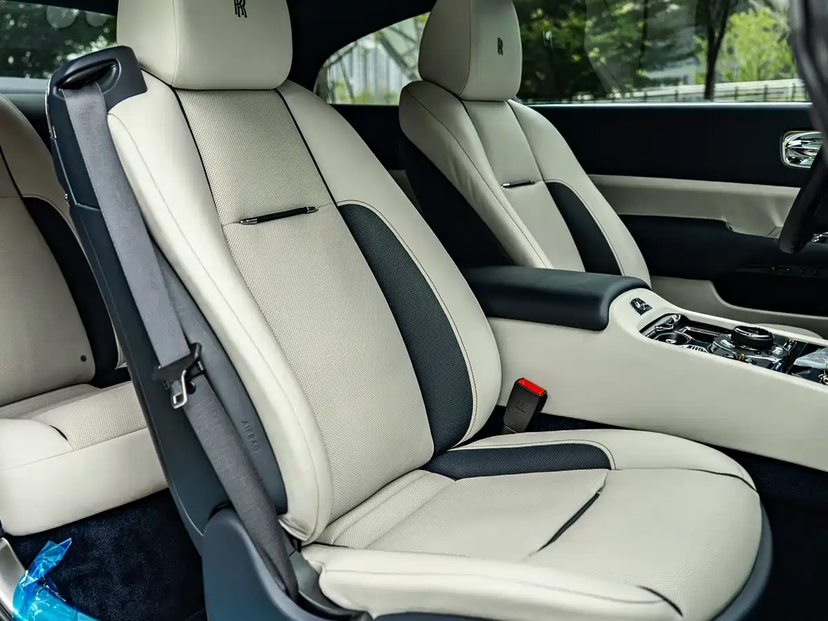 Фото 7 - Rolls-Royce Wraith