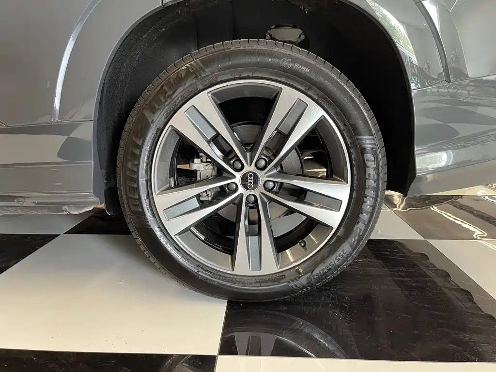 Audi Q6 2024 2024 45 TFSI quattro Qi Yun Flying Rider Package 7-seater