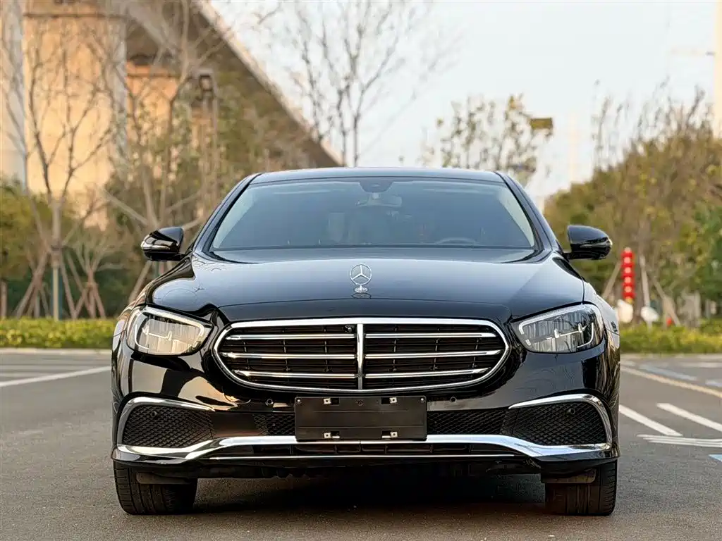  E CLASS