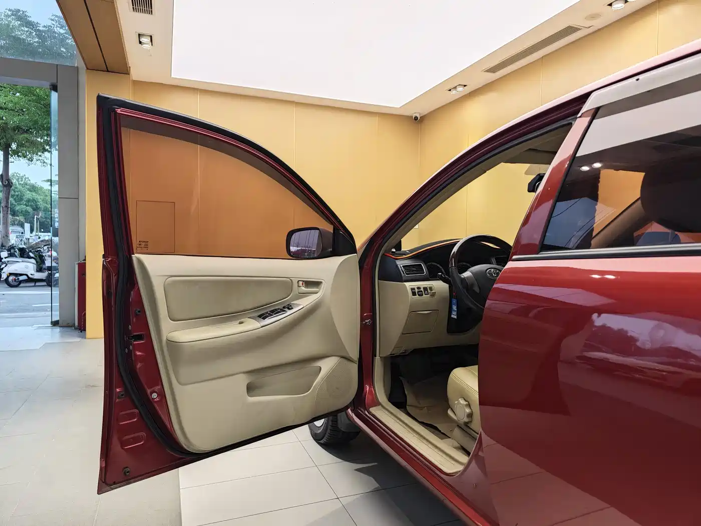 Toyota Corolla 2013 1.6L Automatic Excellence Edition фото 7
