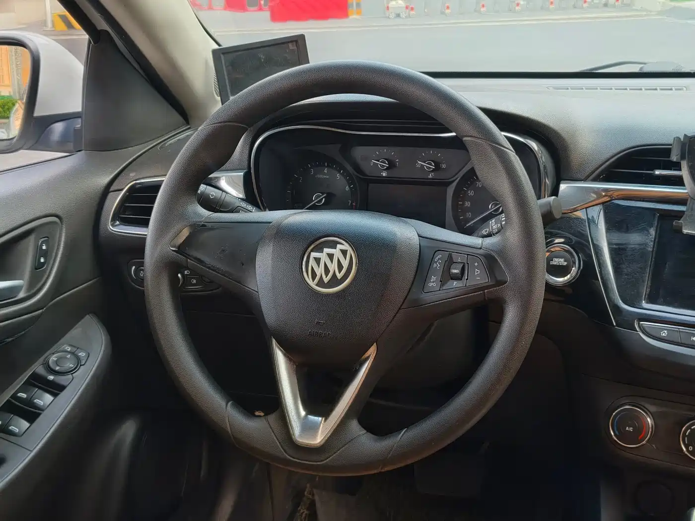 Buick Excelle 2018 15N CVT Luxury фото 6