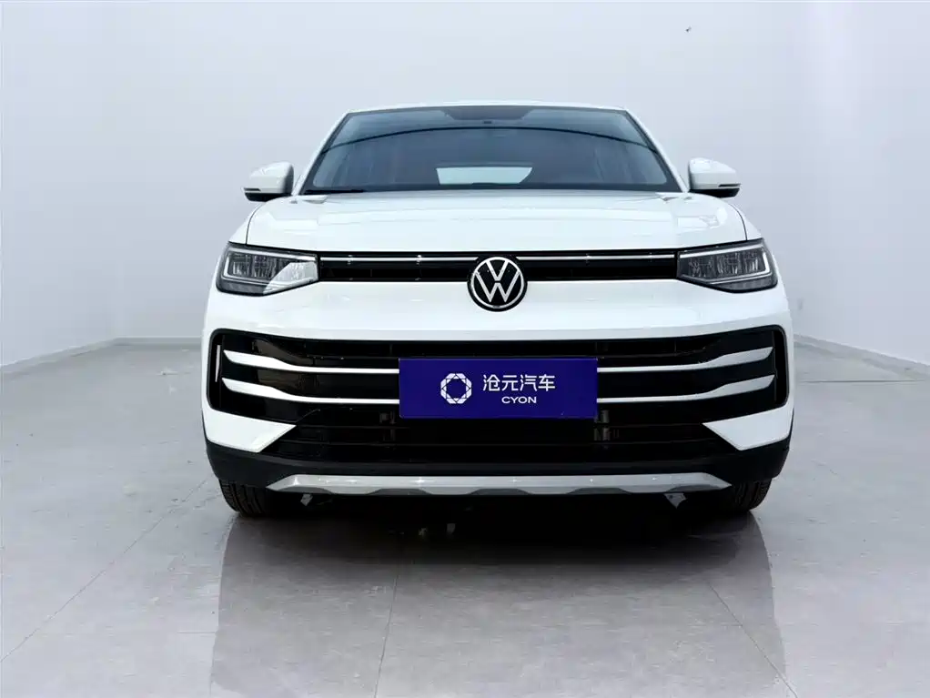 Volkswagen Tharu 2025 Model Rising Star 1.5L Advance Edition фото 3