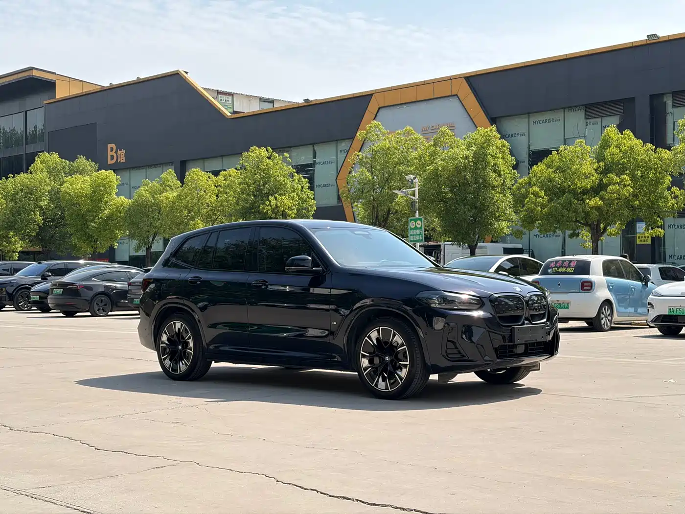 BMW iX3 2022 Innovation Leader фото 7