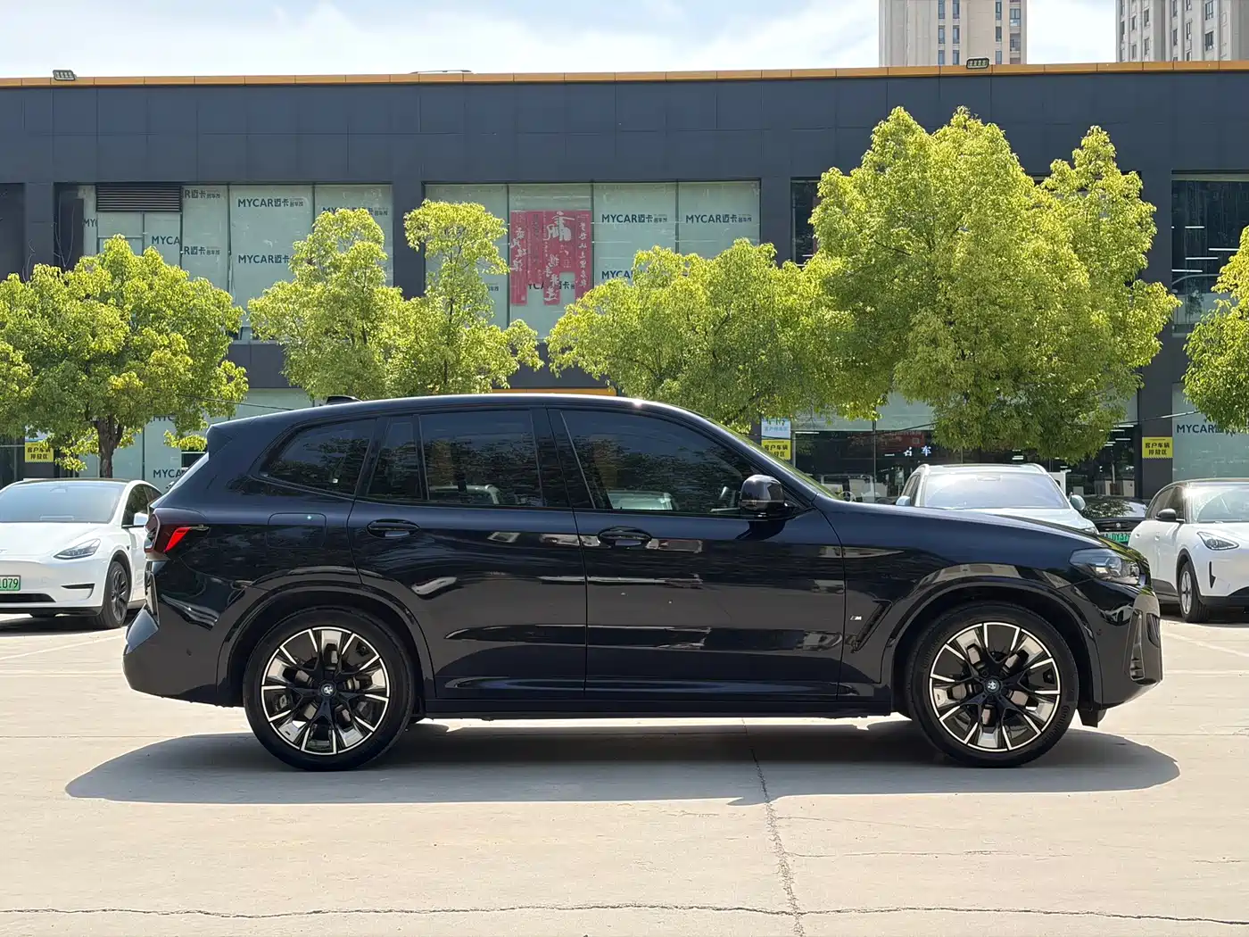 BMW iX3 2022 Innovation Leader фото 6