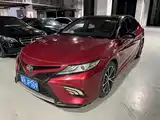Фото 1 - Toyota Camry