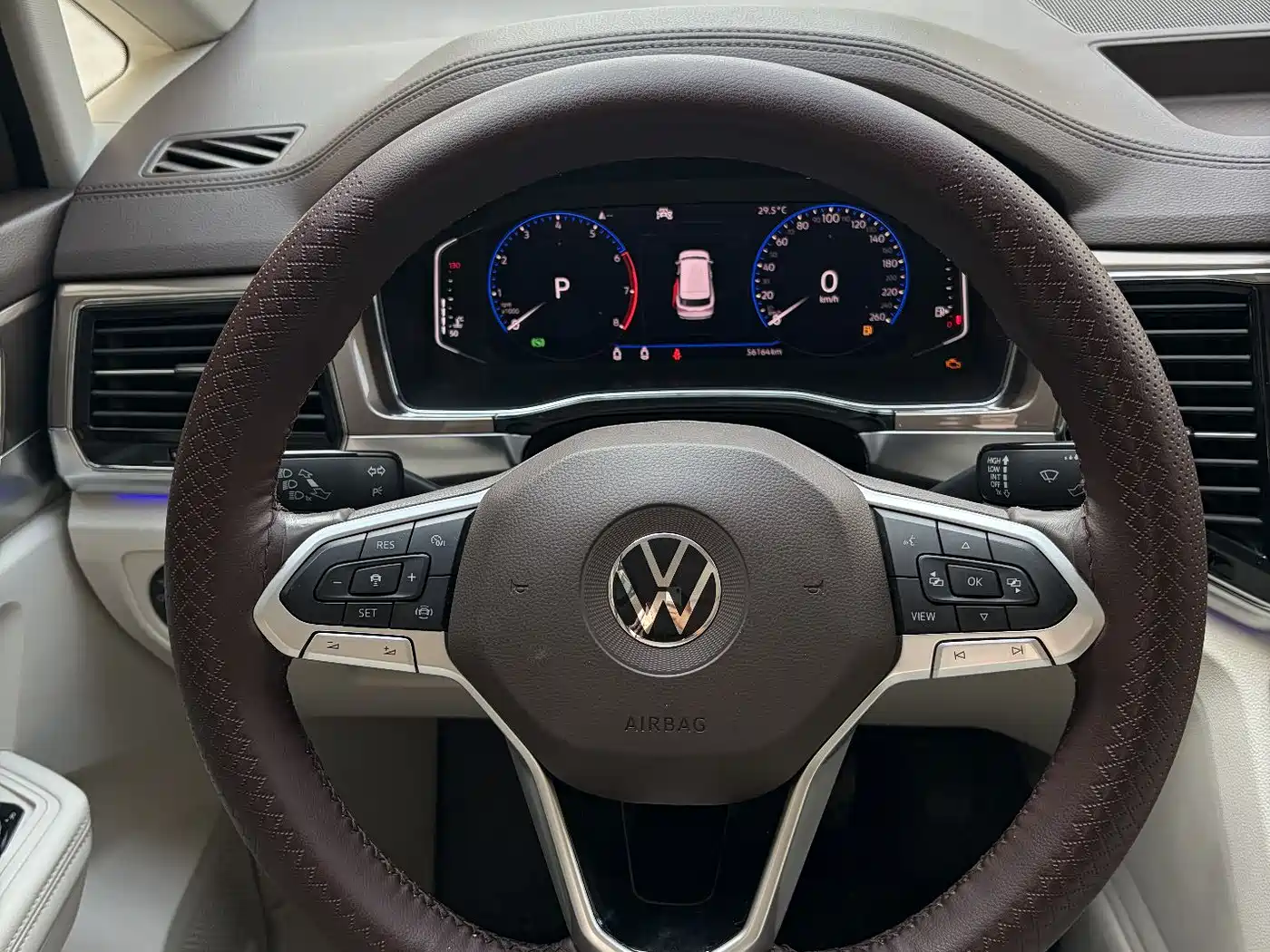 Volkswagen Viloran 2020 380TSI Premium фото 7
