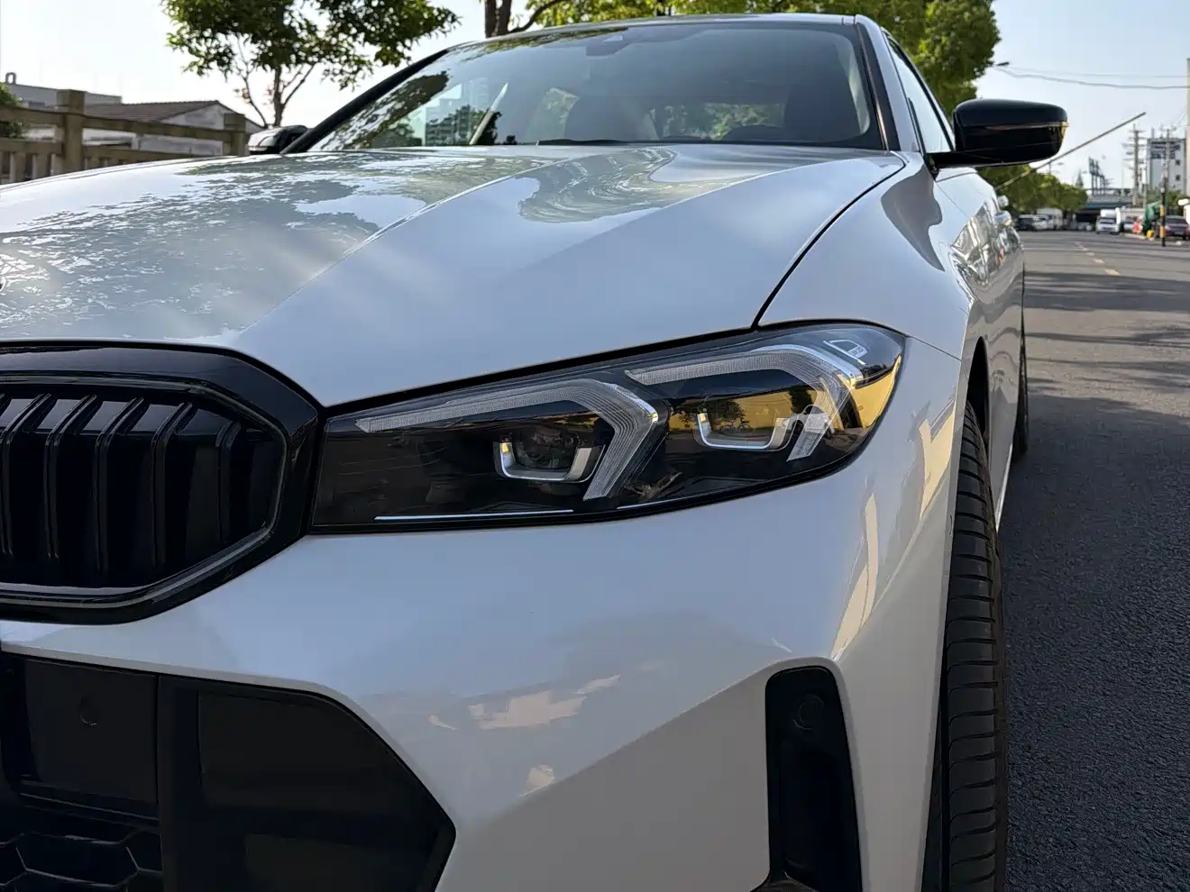 BMW 3 Series 2025 330Li M Sport Night Edition фото 5