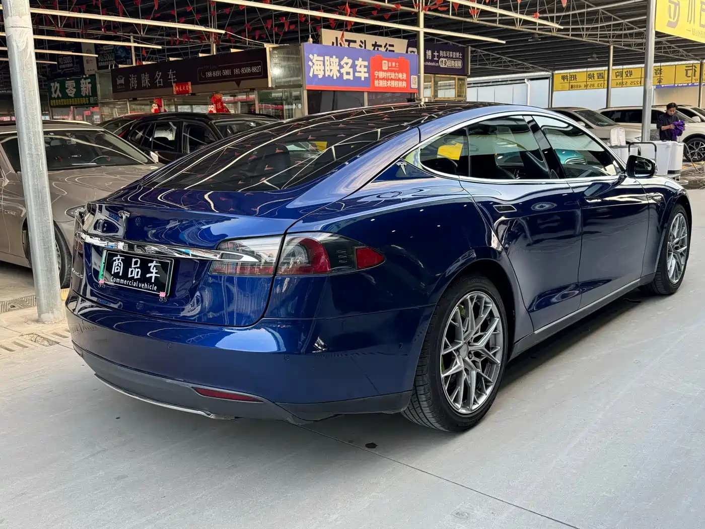 Фото 13 - Tesla Model S