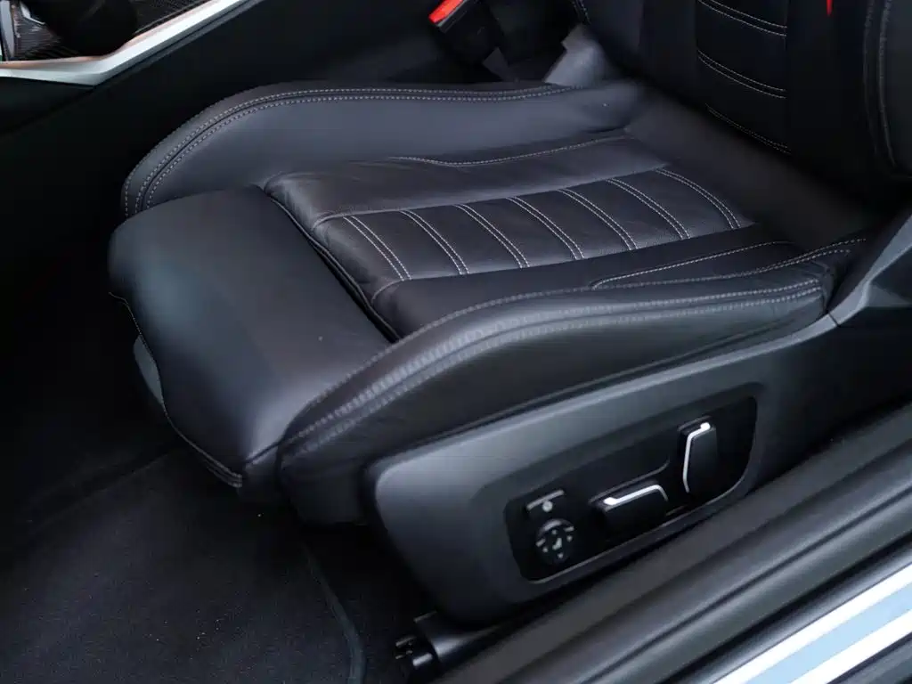 BMW M2 2024 M2 фото 28