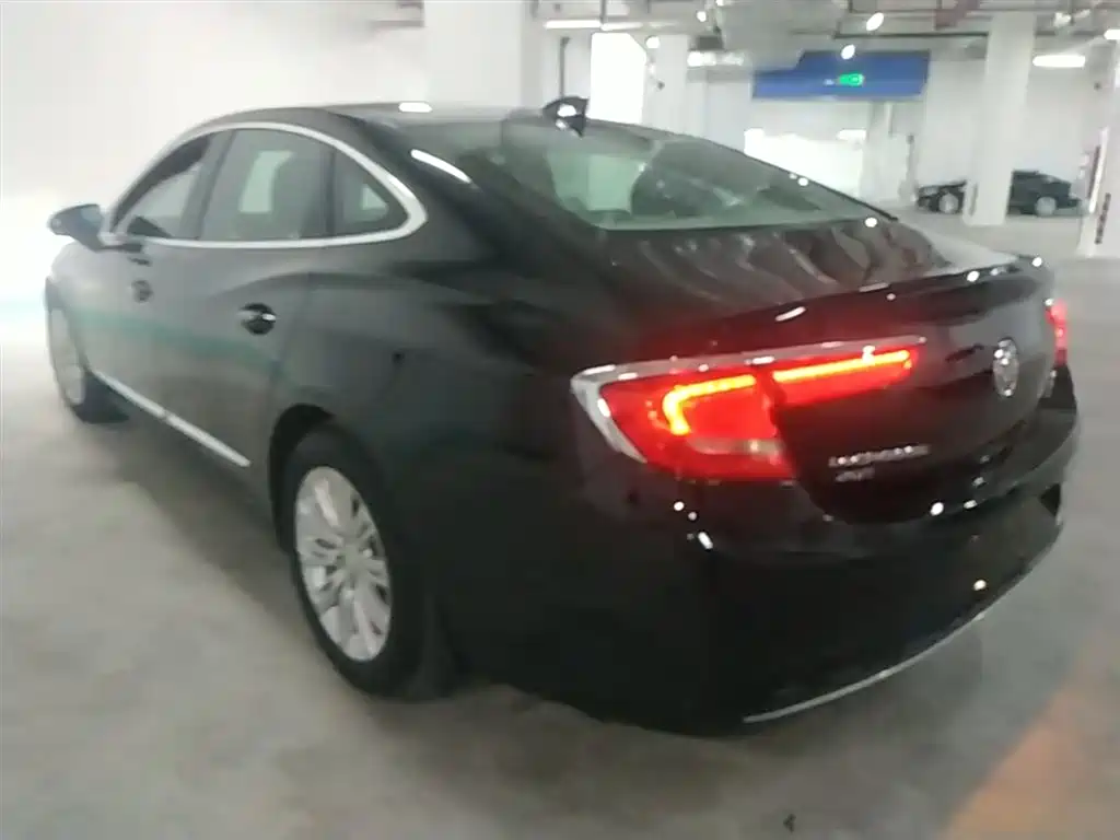 Buick LaCrosse 2018 Model 20T Leading Edition фото 5