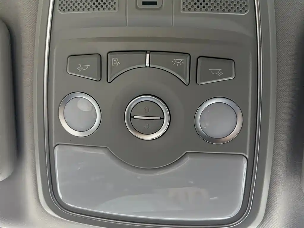 Haval M6 2021 PLUS 1.5T DCT Luxury Smart Connect фото 17