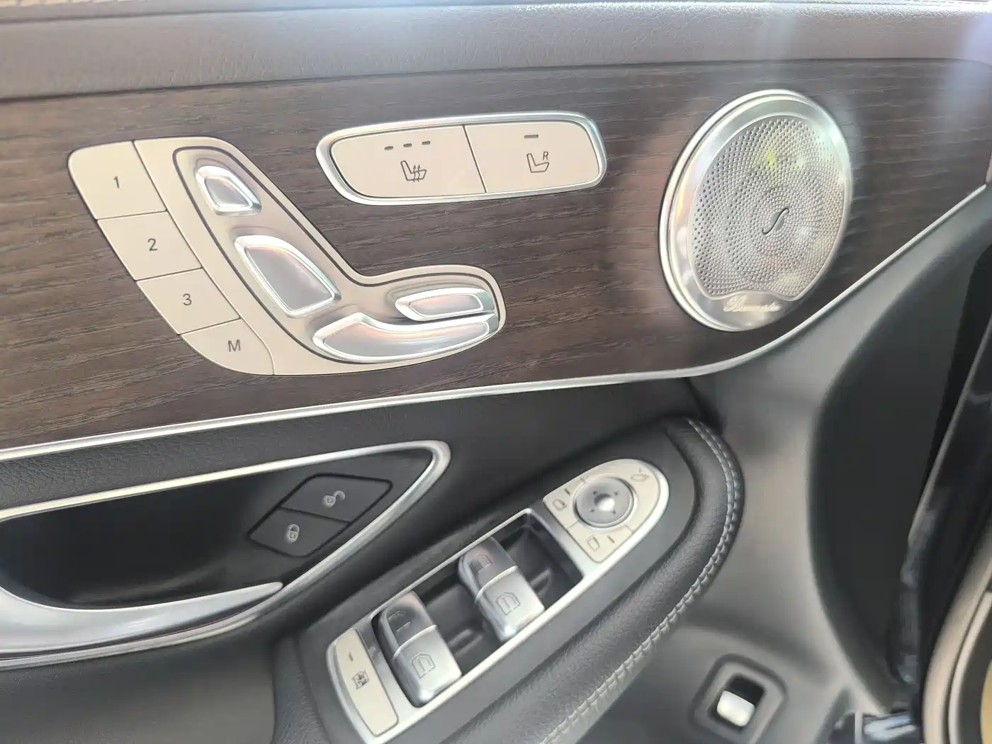 Mercedes-Benz GLC 2021 GLC 260 L 4MATIC Luxury фото 16