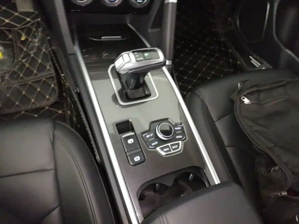 Haval H6 2018 Sport Edition 1.5T Automatic 2WD Elite China V фото 14