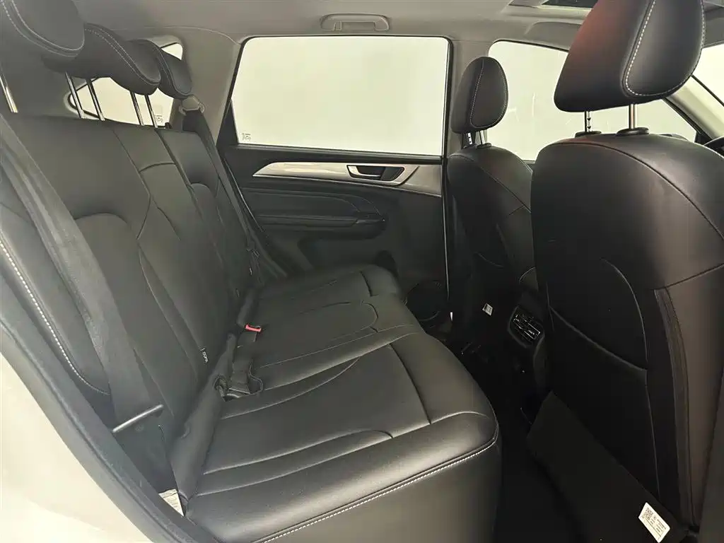 Haval M6 2021 PLUS 1.5T DCT Luxury Smart Connect фото 23