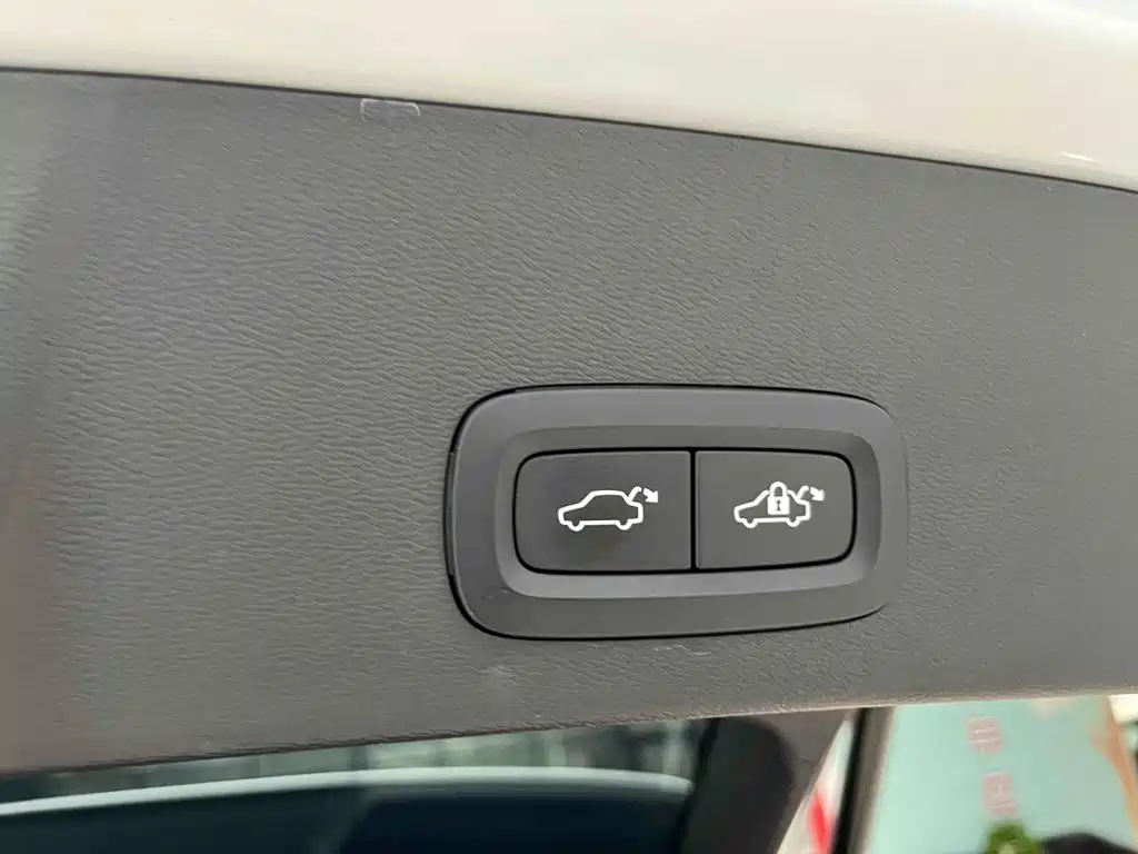 Volvo XC40 2023 2023 B4 AWD Zhiyuan Luxury Edition