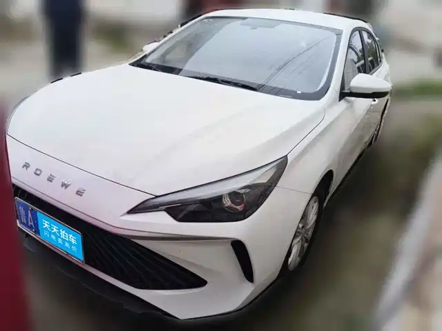 Roewe i5 2026 1.5L Manual Comfort — фото 1