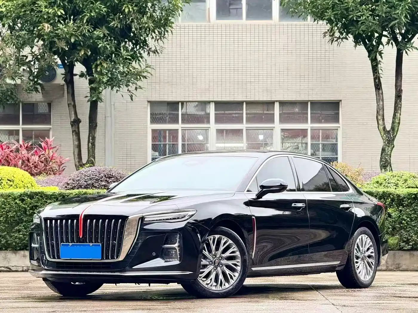 Hongqi H5 2023 2.0T Auto Smart Connect Flag Enjoy