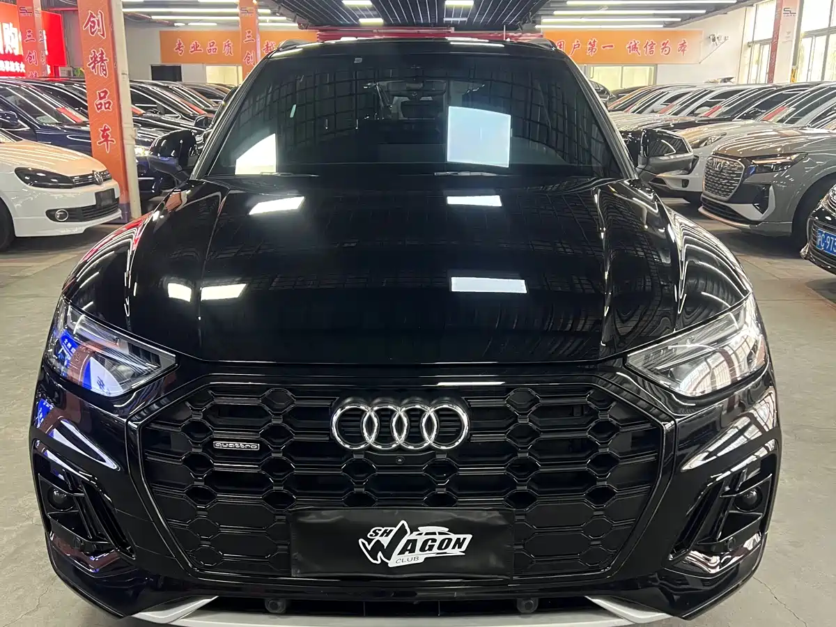 Audi Q5L 2023 40T Luxury Dynamic фото 2