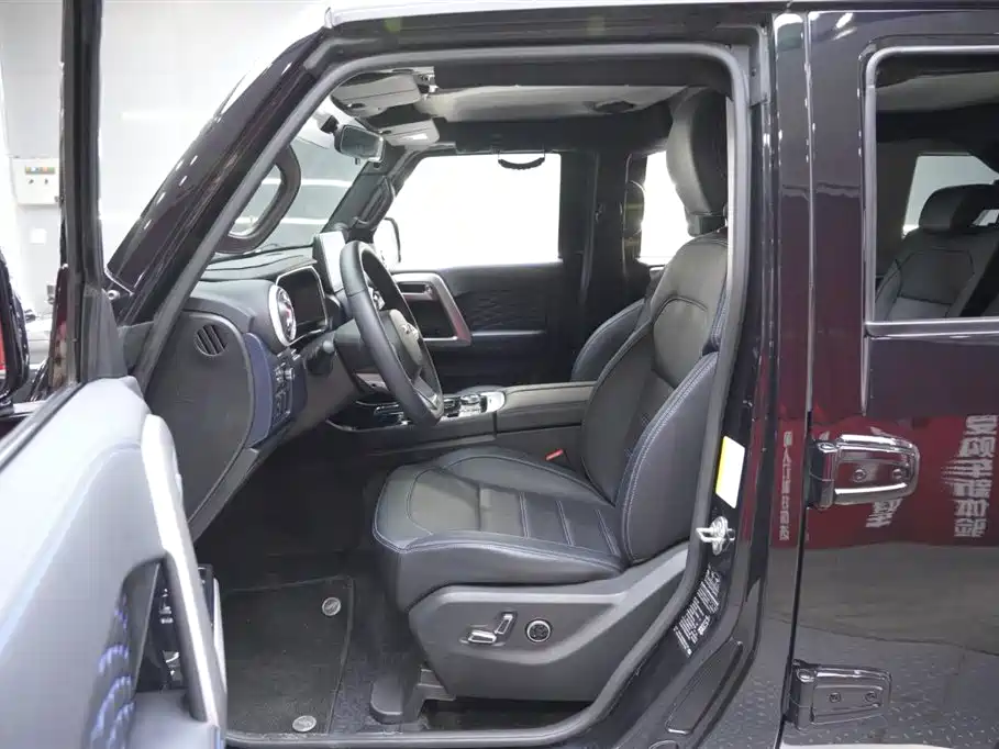 BAIC ORV Beijing Offroad BJ40 2024 2.0T Urban Hunter Glory Edition фото 16