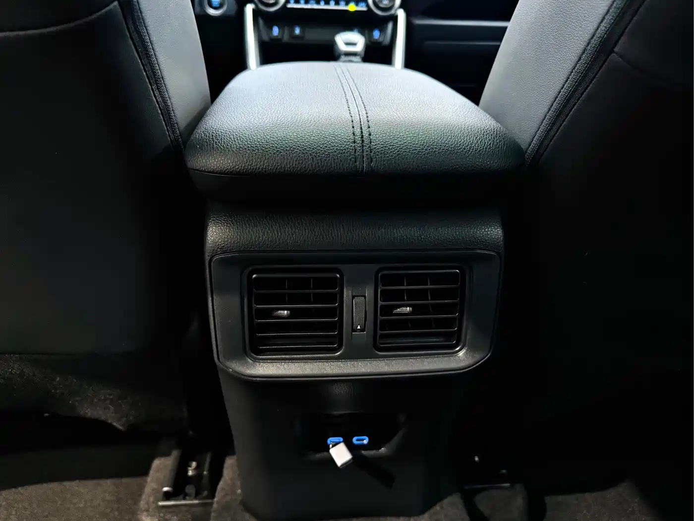 Toyota RAV4 Rongfang 2022 2.0L CVT 2WD Trend Plus Edition фото 17