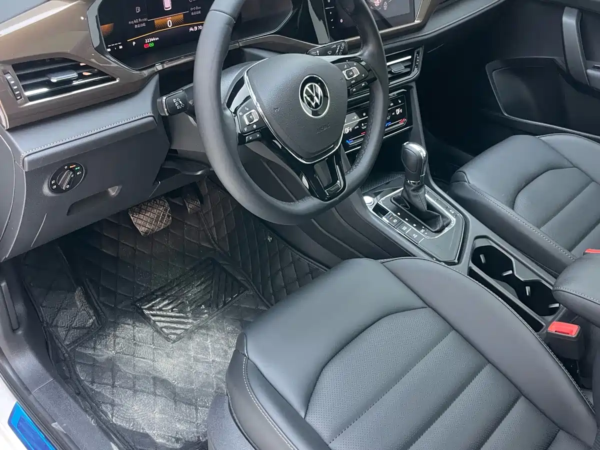 Volkswagen Tharu 2022 280TSI FWD Luxury Edition фото 18