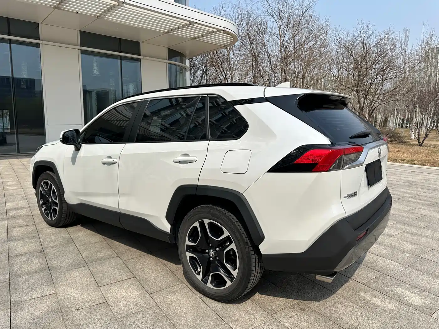 Toyota RAV4 Rongfang 2021 2.0L CVT 4WD Premium фото 4