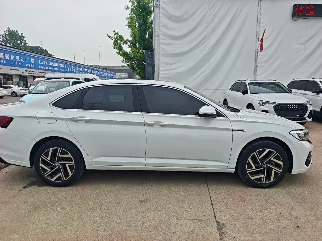 Volkswagen Sagitar, миниатюра 13