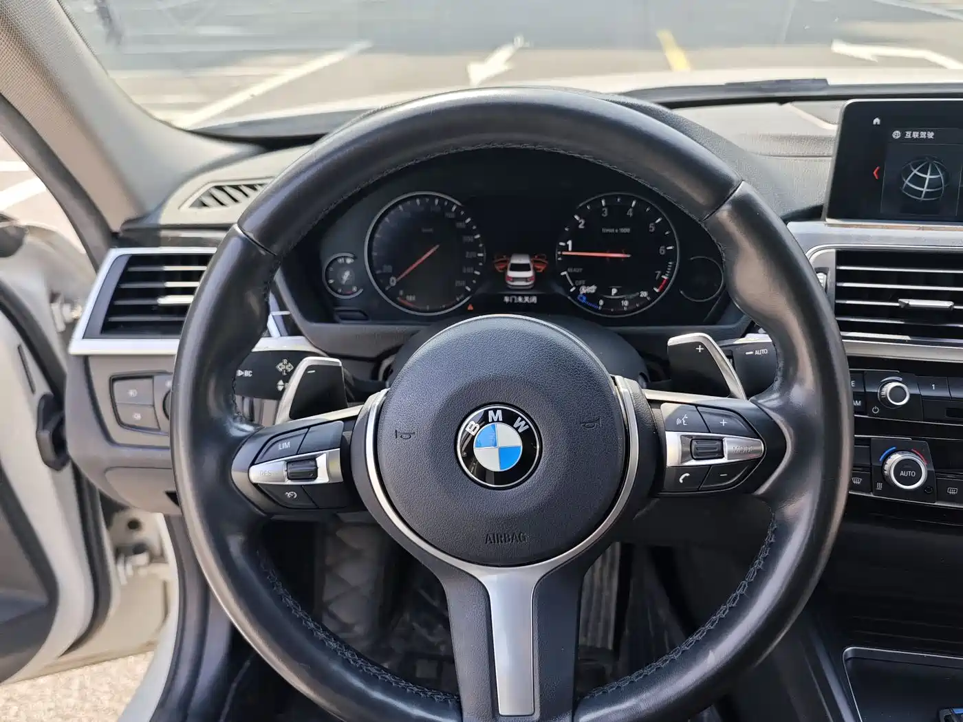 BMW 3 Series 2018 320Li M Sport Black Night Edition фото 13