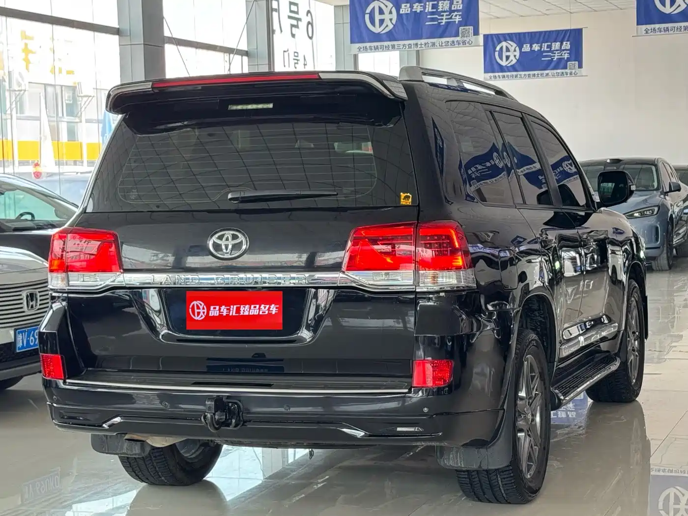 Toyota Land Cruiser (Import) 2018 2016 4.0L V6 Middle East Basic Edition