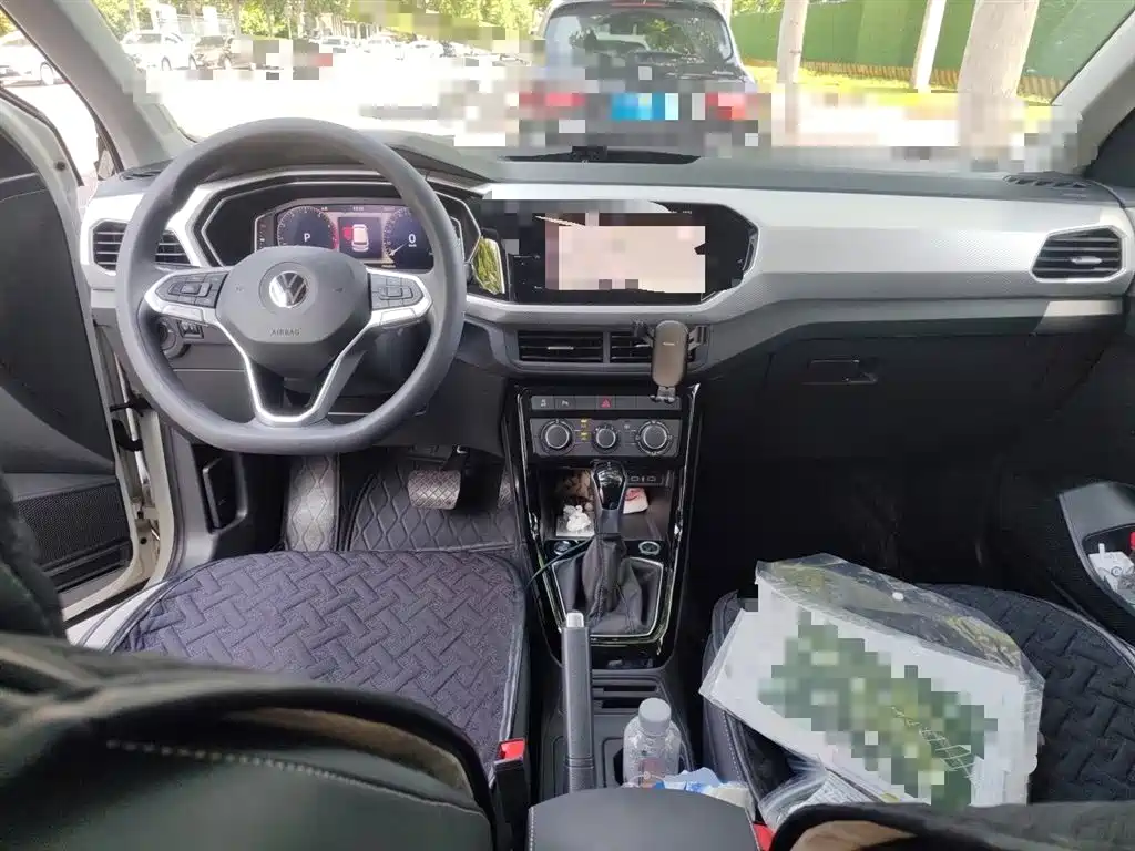 Volkswagen Tanying 2021 1.5L Automatic Smart Connect Edition фото 5