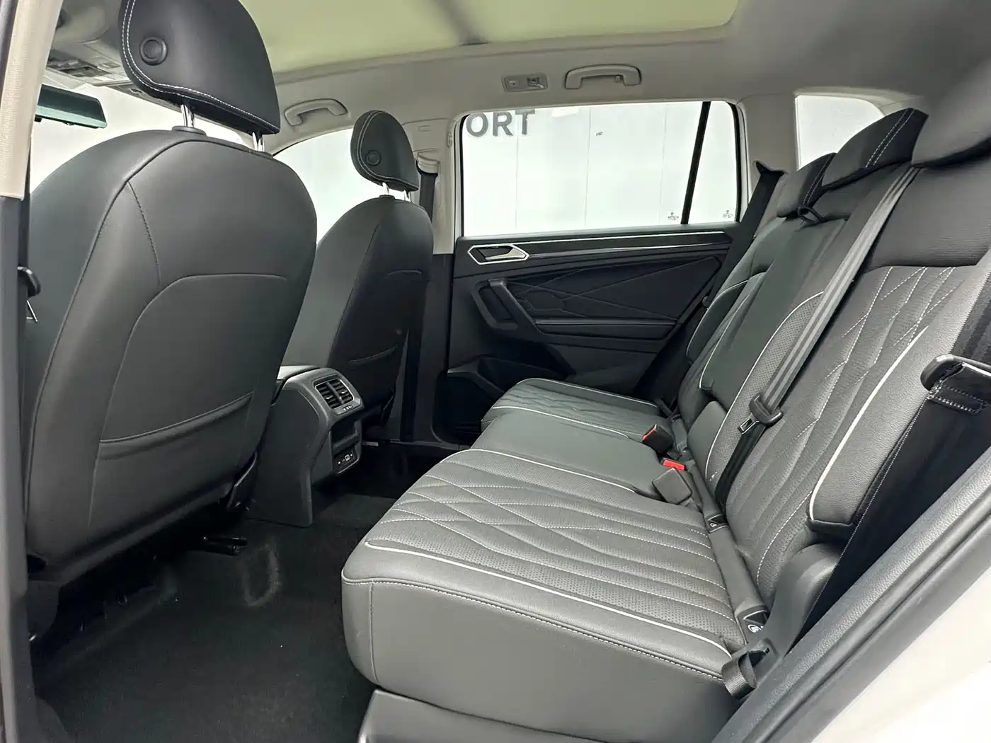 Volkswagen Tiguan L 2023 280TSI 2WD Trend Limited Edition фото 9