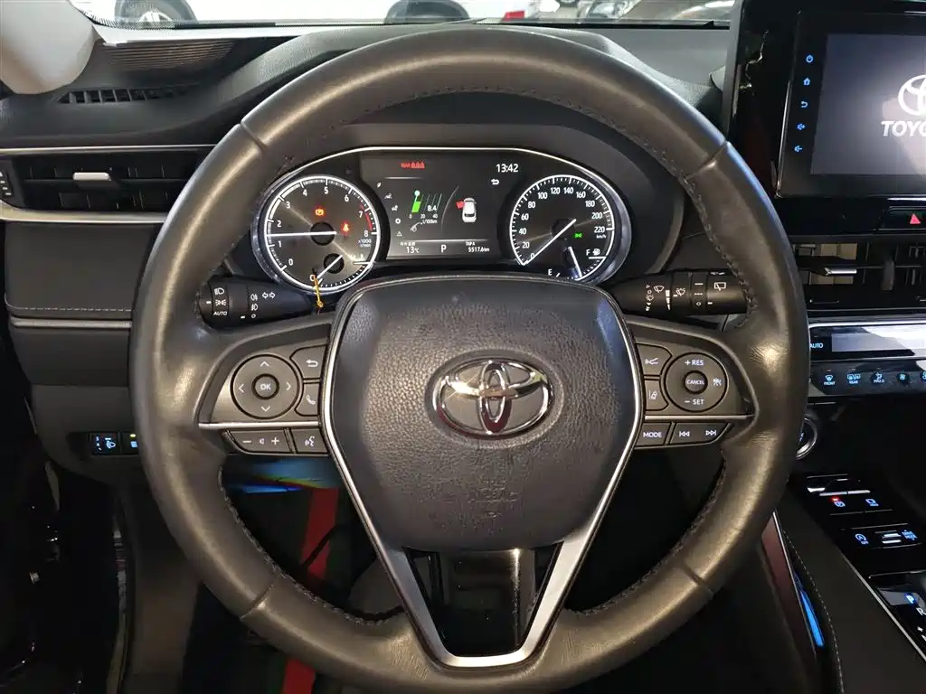 Toyota Lingfang HARRIER 2022 2.0L CVT 2WD Premium Edition фото 7