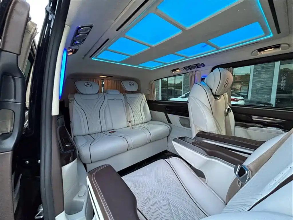 Mercedes-Benz Vito 2021 2.0T Business Edition 7-seater фото 25