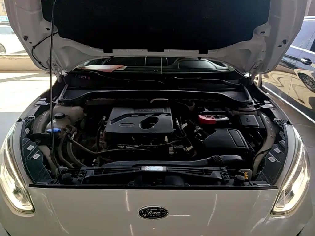 Фото 20 - Ford Focus