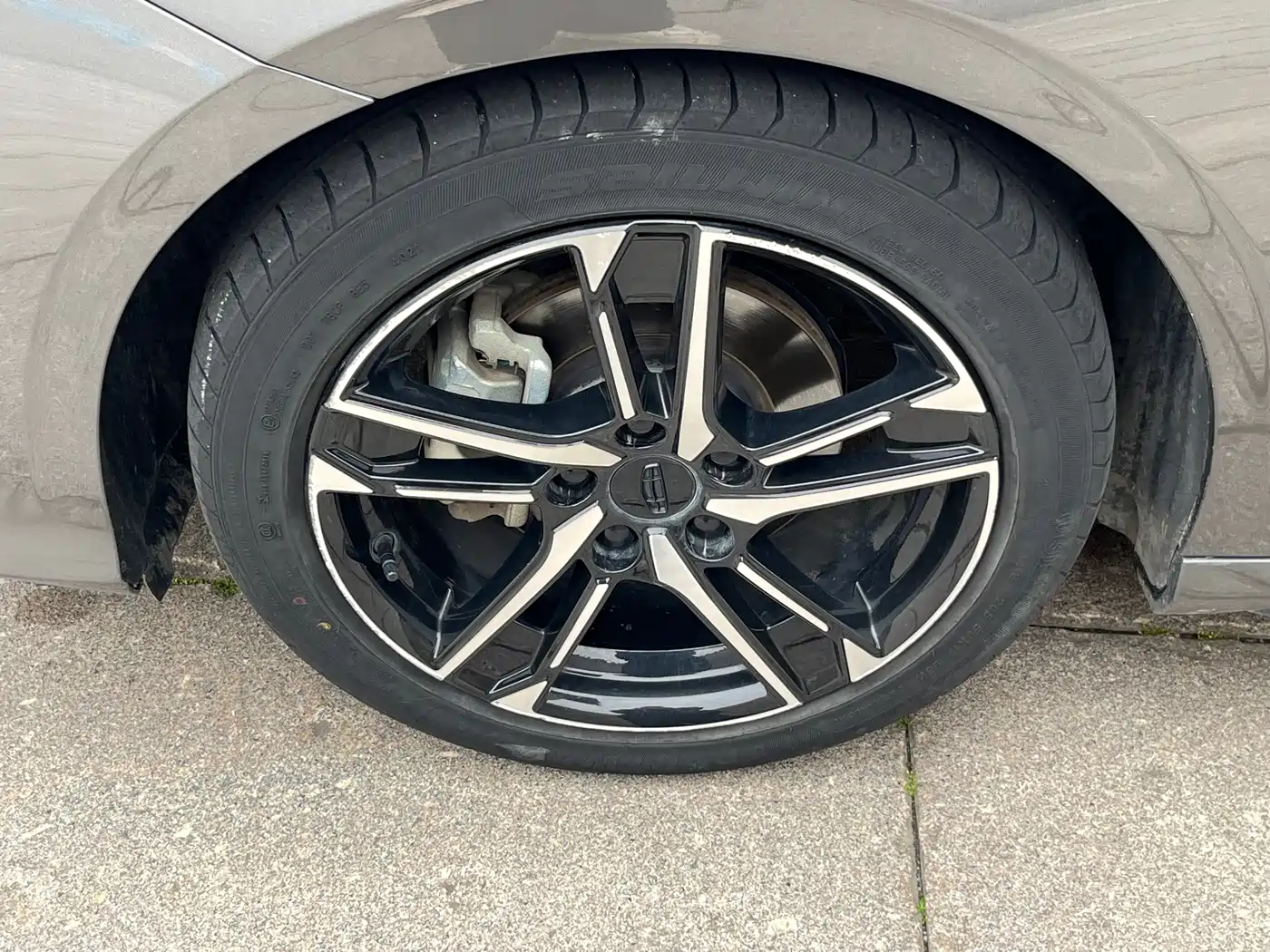 GEELY AUTOMOBILE BINRUI