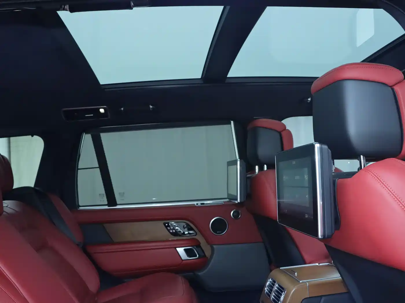 Land Rover Range Rover 2019 3.0 SC V6 Prestige Genesis Extended Edition фото 20